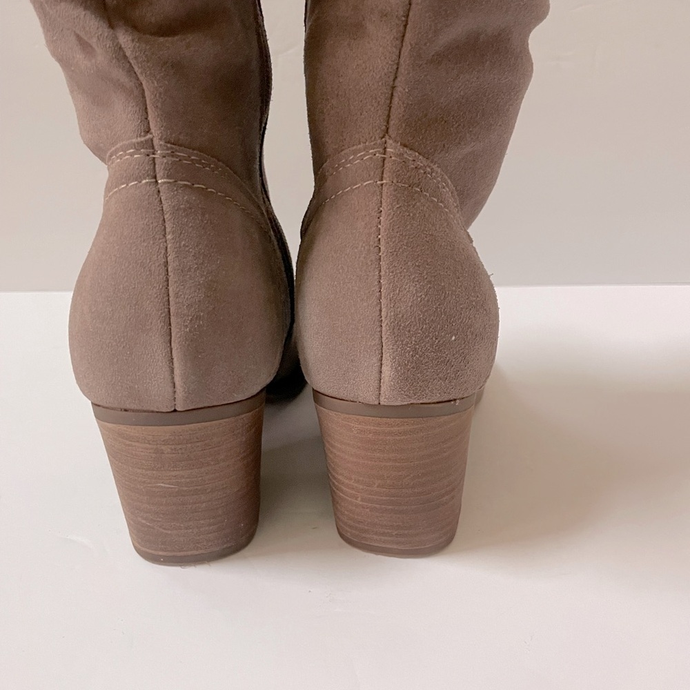 Earth Vine Block Heel Comfort Almond Toe Boots Sz 8.5 - Picture 12 of 15
